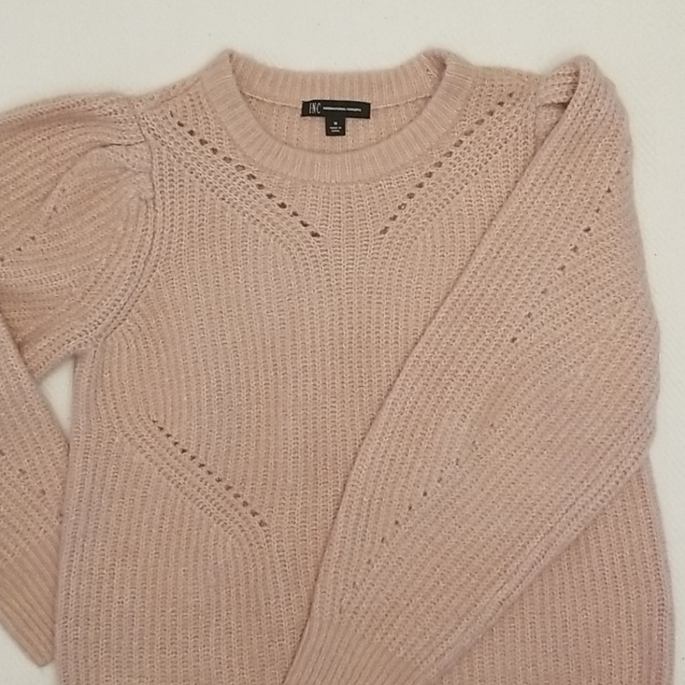 NWT INC sweater size M
